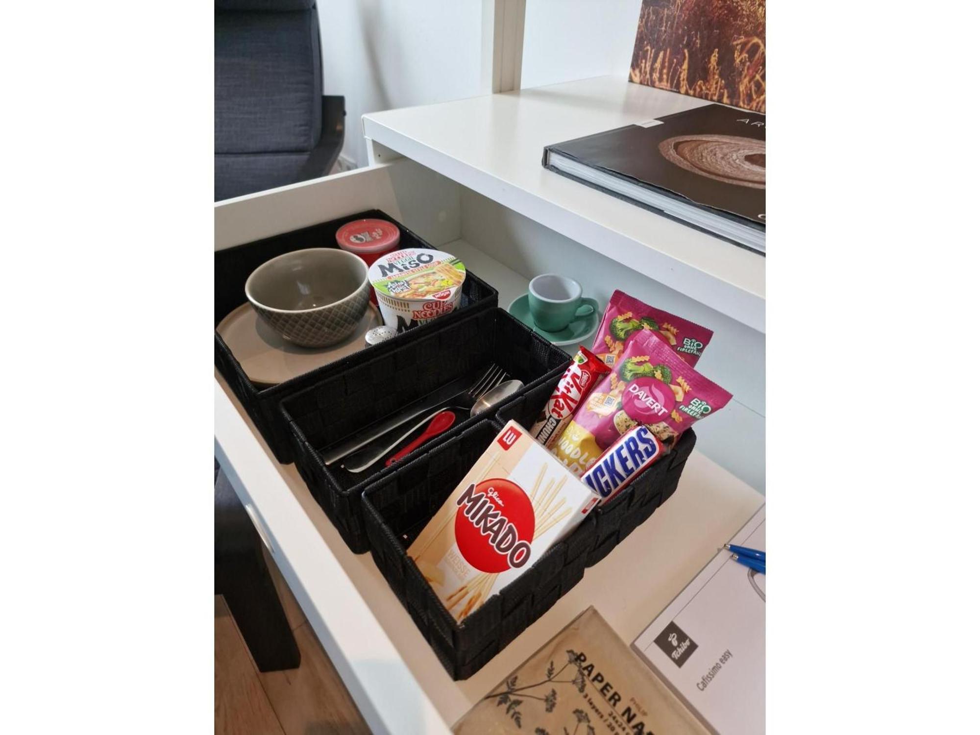 Stadtnahes Gaestezimmer Im Penthouse Bei Esi 투빈겐 외부 사진